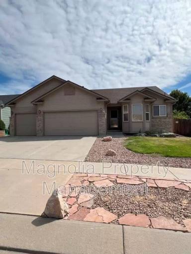 Main picture of 5635 Mirabel Ln