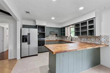Main picture of 600 Dove Creek Dr