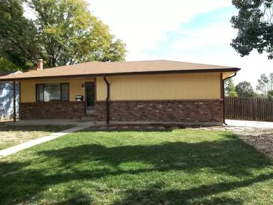 Main picture of 196 45th Ave