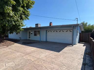 Main picture of 2774 Broadmoor Ave