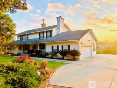 Main picture of 1850 Lyndy Ln