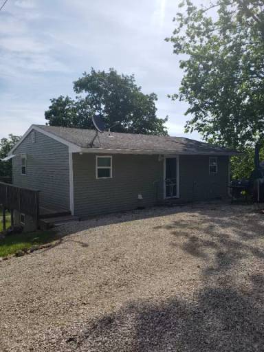 Main picture of 27886 Highway 5