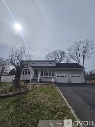 Main picture of 16 East Ct