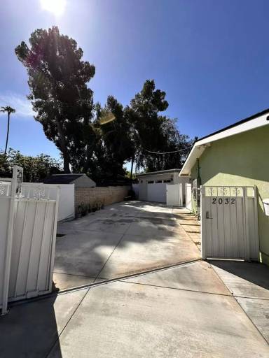 Main picture of 2032 Wetherly Way
