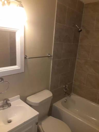Main picture of 811 Speed St