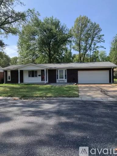 Main picture of 210 Glendale Dr