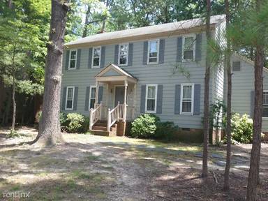 Main picture of 807 Gordon School Pl