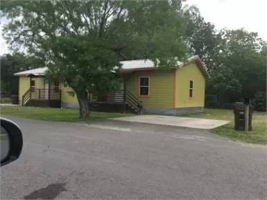 Main picture of 304 White Oak St