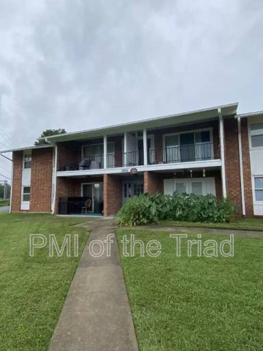 Main picture of 2811 N Ohenry Blvd