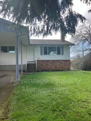 Main picture of 1104 N Nebergall Loop NE