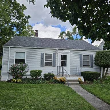 Main picture of 551 E Webster St