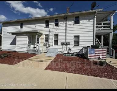 Main picture of 1335 Lafayette St