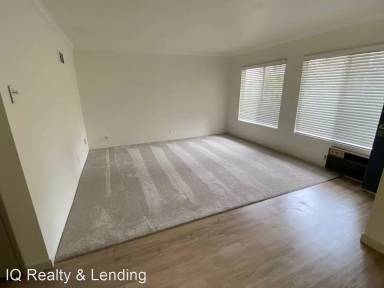 Main picture of 8220 Vincetta Dr Condos