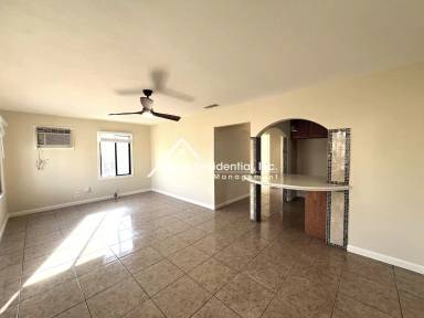 Main picture of 5910 Ortega St