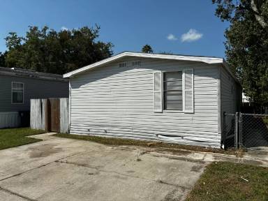 Main picture of 7621 Sunwood Dr