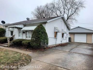 Main picture of 2705 Shawnee Dr