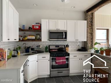 Main picture of 4442 N Kimball Ave