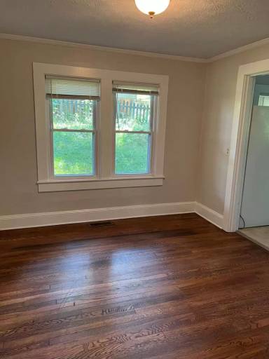 Main picture of 4 Cottage St