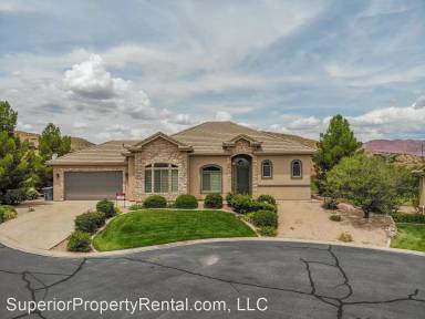 Main picture of 221 Emeraud Dr