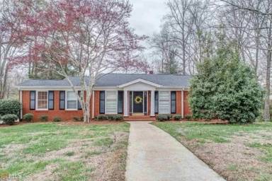 Main picture of 563 Mountain View Cir