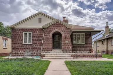 Main picture of 390 N Ogden St