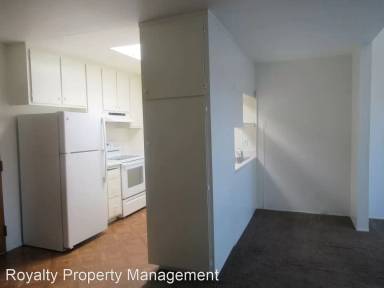 Main picture of 8024 Linda Vista Rd