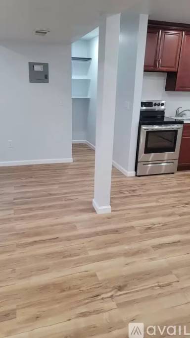 Main picture of 4823 Hylan Blvd