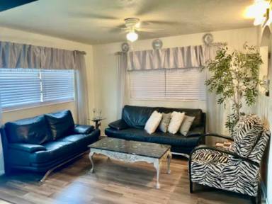 Main picture of 1461 SW 8th Ter