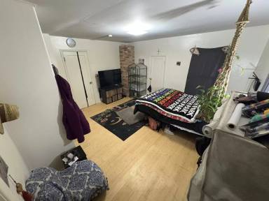 Main picture of 312 S Asbury St