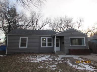 Main picture of 5715 Castle Dr