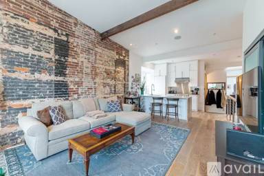 Main picture of 1713 15th St NW