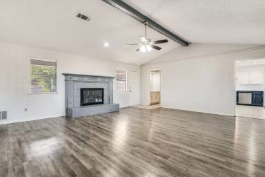 Main picture of 4610 Candlestick Dr