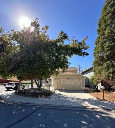 Main picture of 1668 Round Mountain Cir
