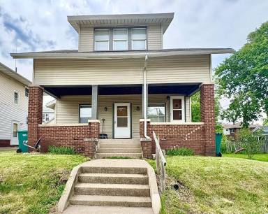 Main picture of 215 S Pine St