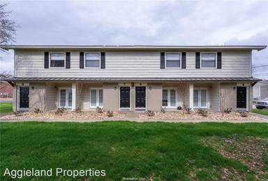 Main picture of 1402 Summit St