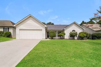Main picture of 5425 Crooked Pine Ln