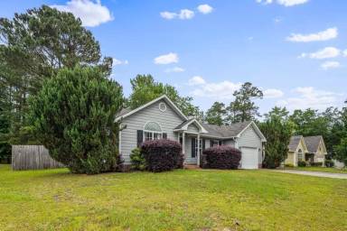 Main picture of 465 Northwoods Dr