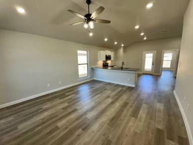 Main picture of 2605 Tiffin Ave