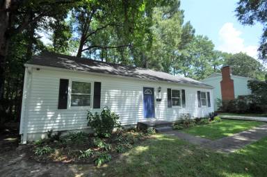 Main picture of 323 E Park St