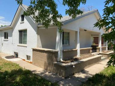 Main picture of 1923 S Huron St