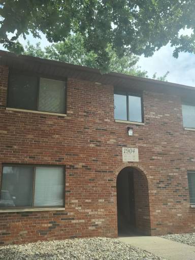 Main picture of 1904 Oliver Dr