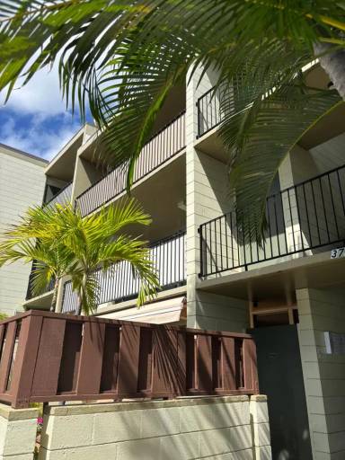 Main picture of 3103 Kanaina Ave