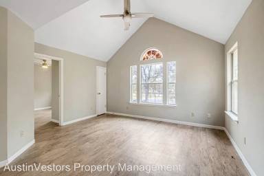 Main picture of 3120 Northwest Blvd