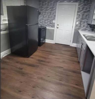 Main picture of 1518 Anderson St NW