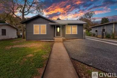 Main picture of 4610 Gillis St