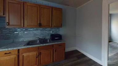 Main picture of 10 Locust St
