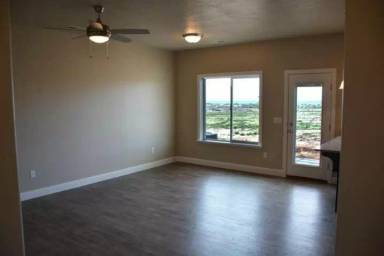 Main picture of 202-58 E 3025 N