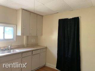 Main picture of 1925 Welch Ave