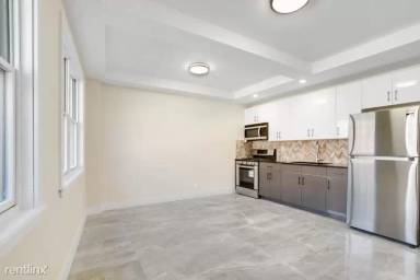Main picture of 800 Empire Blvd