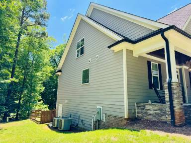 Main picture of 3658 Pleasants Ridge Dr